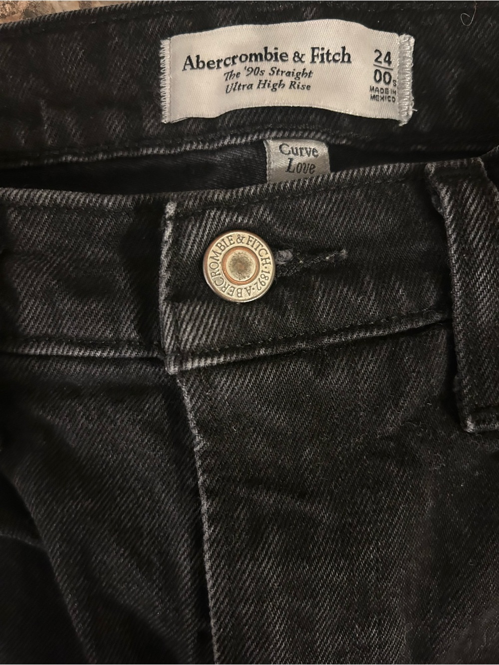 Abercrombie & Fitch Black The 90’s Straight Ultra High-Rise Jeans